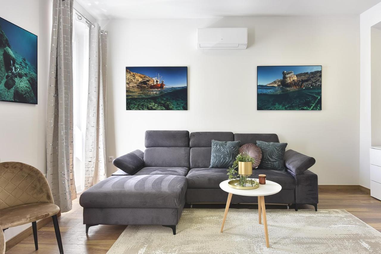 D&A Central Luxury Apartments With Free Parking Pula Ngoại thất bức ảnh