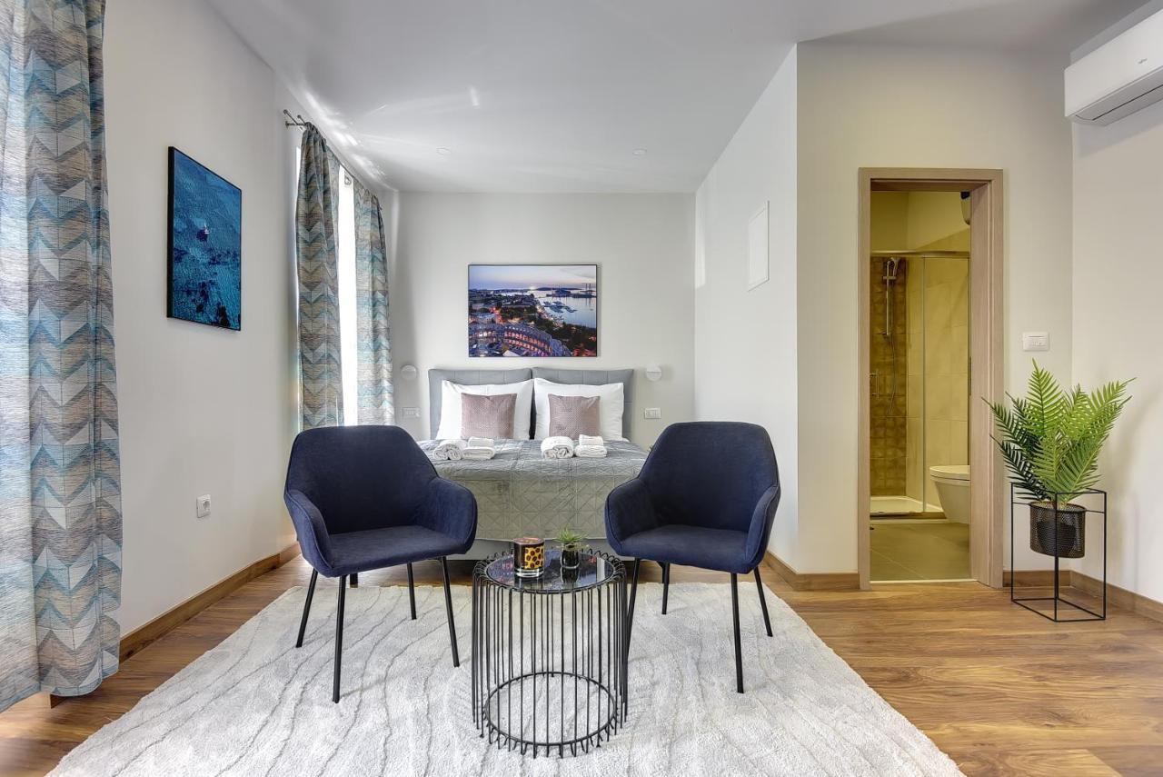 D&A Central Luxury Apartments With Free Parking Pula Ngoại thất bức ảnh