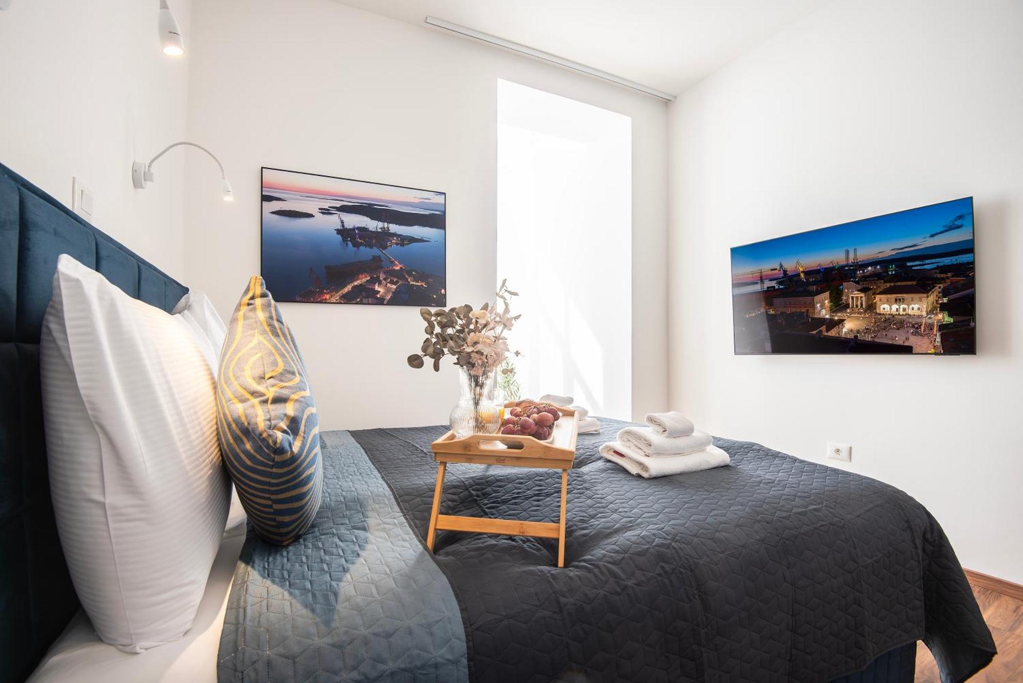D&A Central Luxury Apartments With Free Parking Pula Ngoại thất bức ảnh